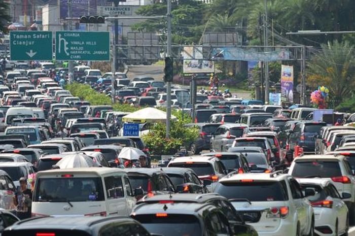 Potensi penularan Covid-19 saat liburan macet bisa terjadi - Foto: Istimewa