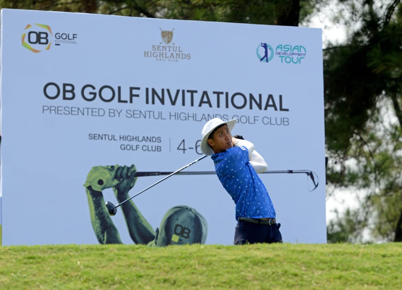 Pegolf asal Thailand Newport Laparojkit mencetak skor terendah dalam turnamen yang pertama kali digelar di Sentul Highlands Golf Club. Foto/ob golf