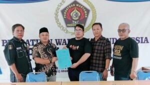 Ade Muksin Resmi Daftar Calon Ketua PWI Bekasi Periode 2024-2027