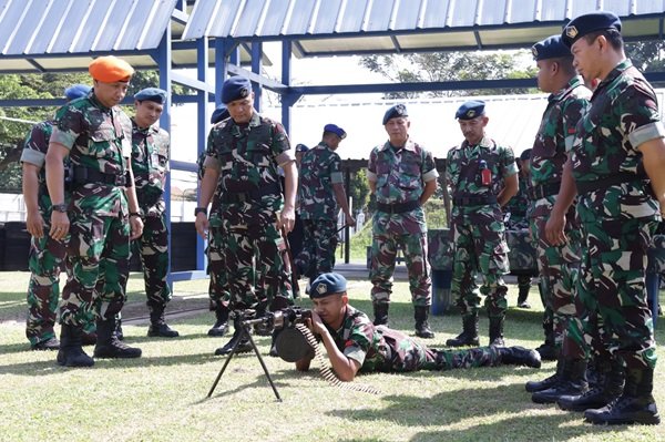 Cek Kesiapan Tempur, Danlanud Husein Sastranegara Inspeksi Gudang Senjata