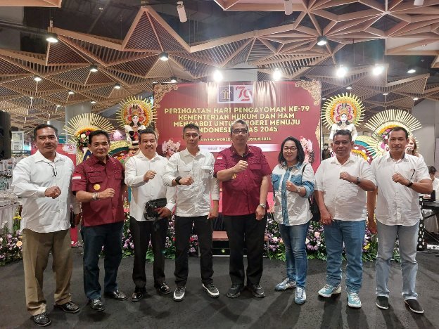 Keren..! Karya Warga Binaan Lapas Kerobokan Dipamerkan di Mal Denpasar 