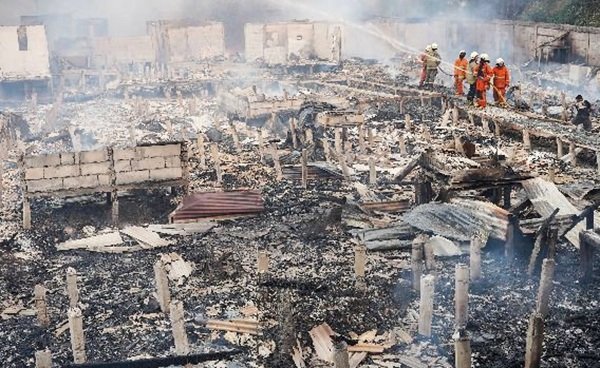 Kebakaran Hanguskan Permukiman di Kapuk Muara,