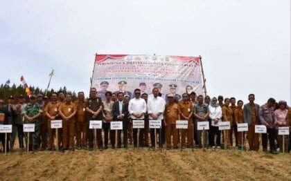 Semarak Kemerdekaan, PTPN IV PalmCo Dukung Penanaman Padi Gogo 110 Hektar